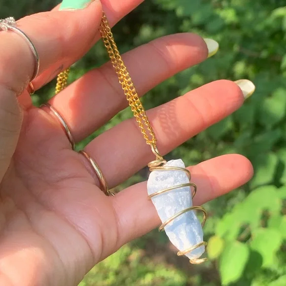 Raw angelite stone necklace - Picture 2 of 4